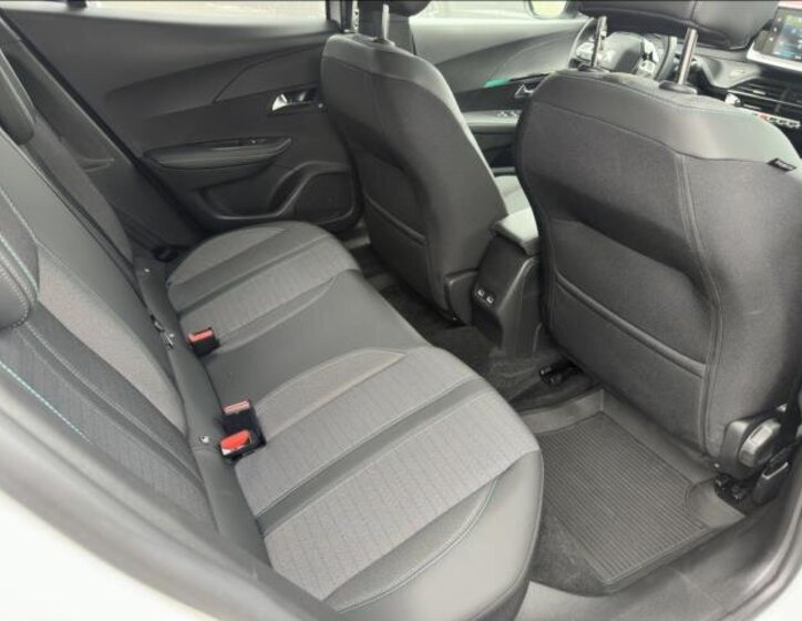 Peugeot 2008 SUV 0,0 100 kw