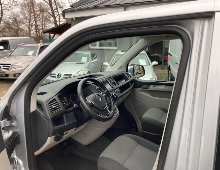 Volkswagen Transporter Kombi 2,0 l 110 kw