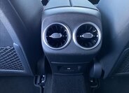 Mercedes-Benz Třídy A Sedan / Limuzína 1,3 l 120 kw