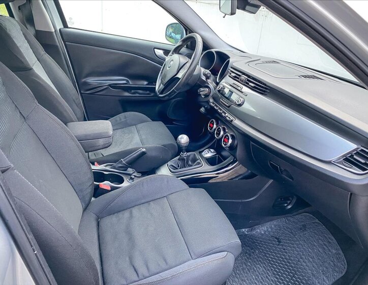 Alfa Romeo Giulietta Hatchback 1,6 l 77 kw