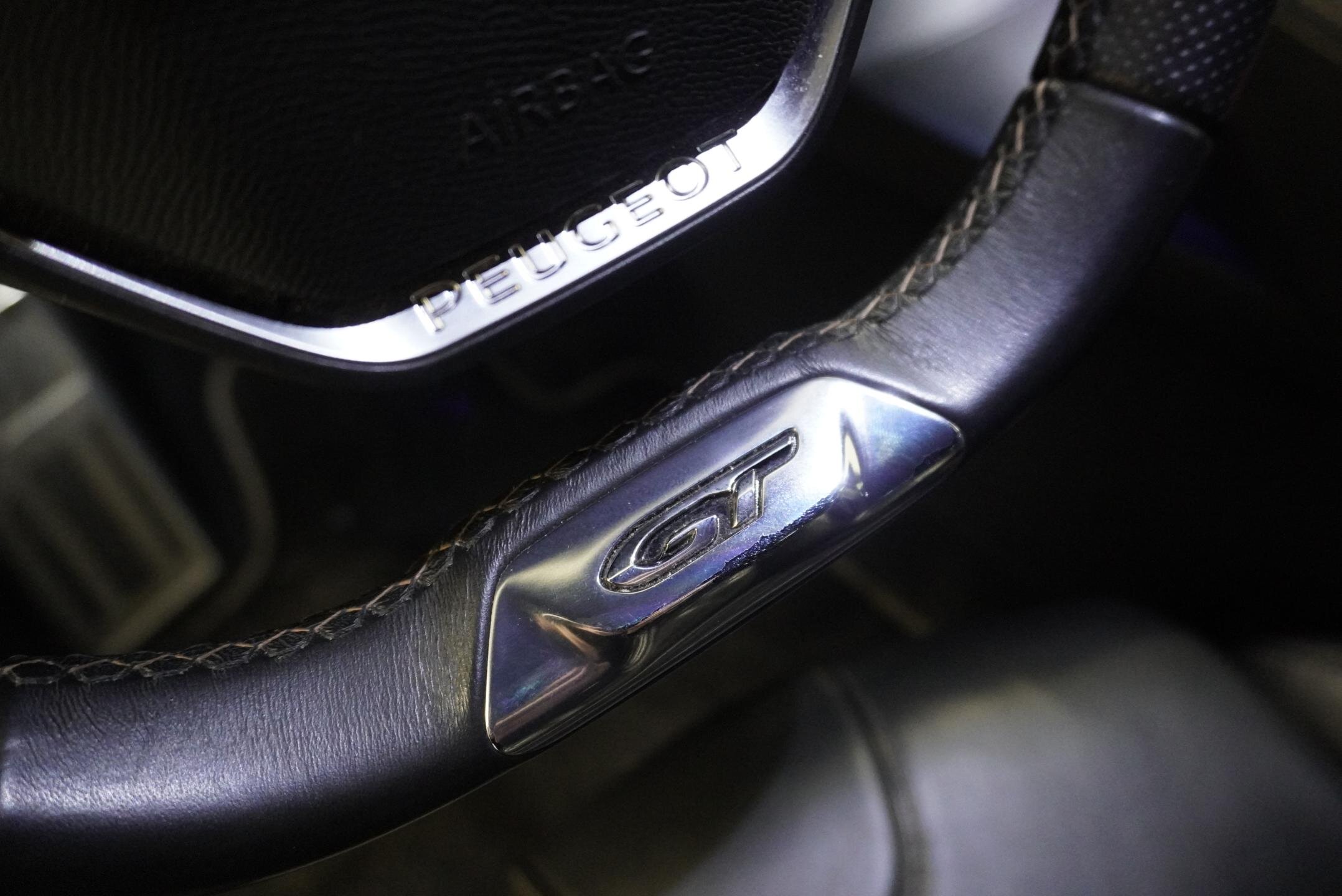 Peugeot 508 Liftback 1,6 l 165 kw