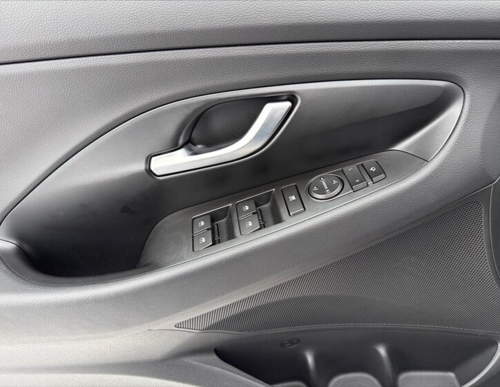 Hyundai i30 Kombi 998,0 73 kw