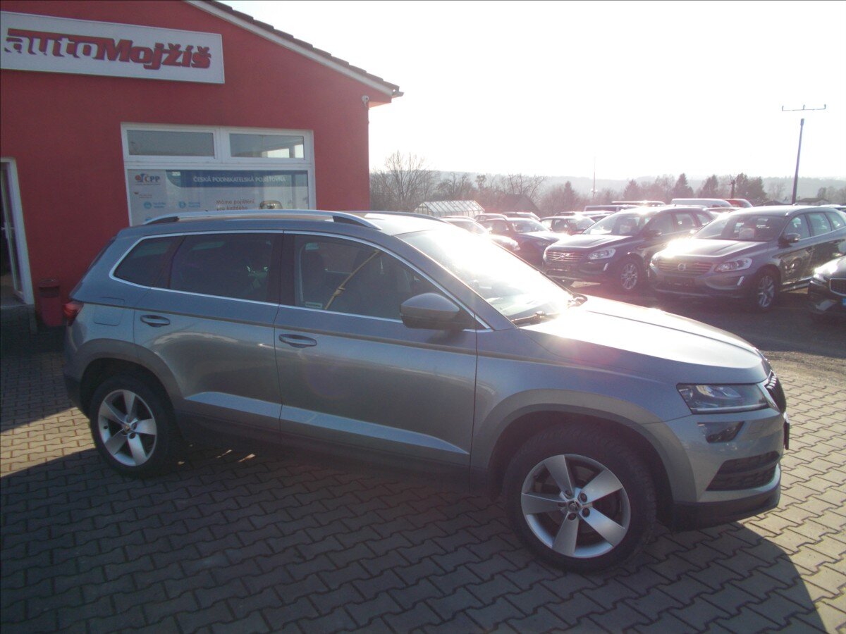 Škoda Karoq SUV / Terénní 2,0 l 110 kw