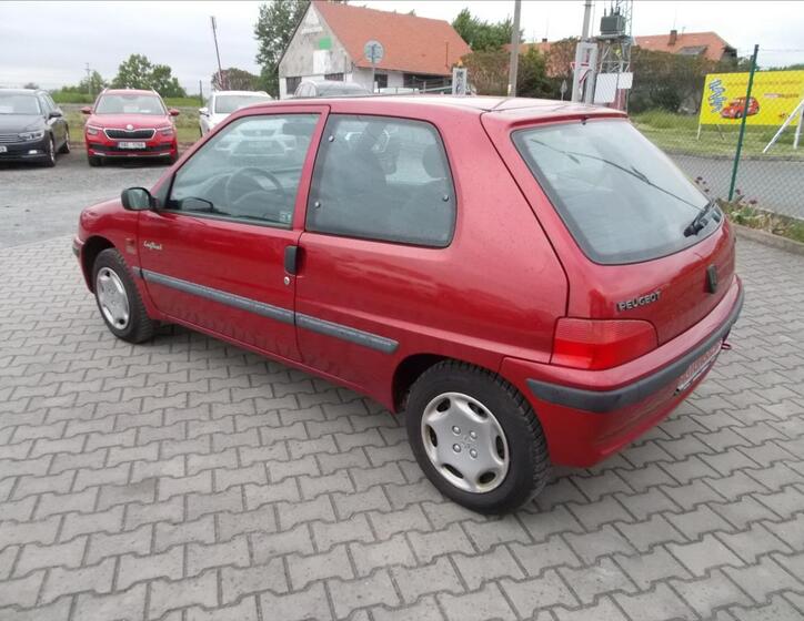 Peugeot 106 11