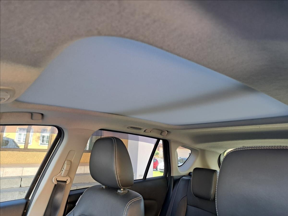 Suzuki SX4 S-Cross Hatchback 1,6 l 88 kw