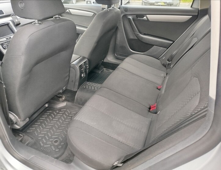 Volkswagen Passat Kombi 2,0 l 103 kw