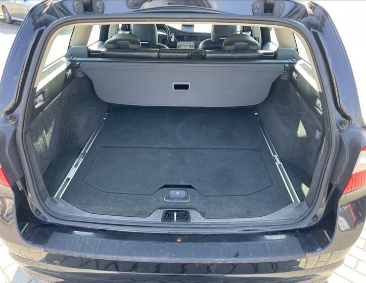 Volvo V70 Kombi 2,4 l 136 kw