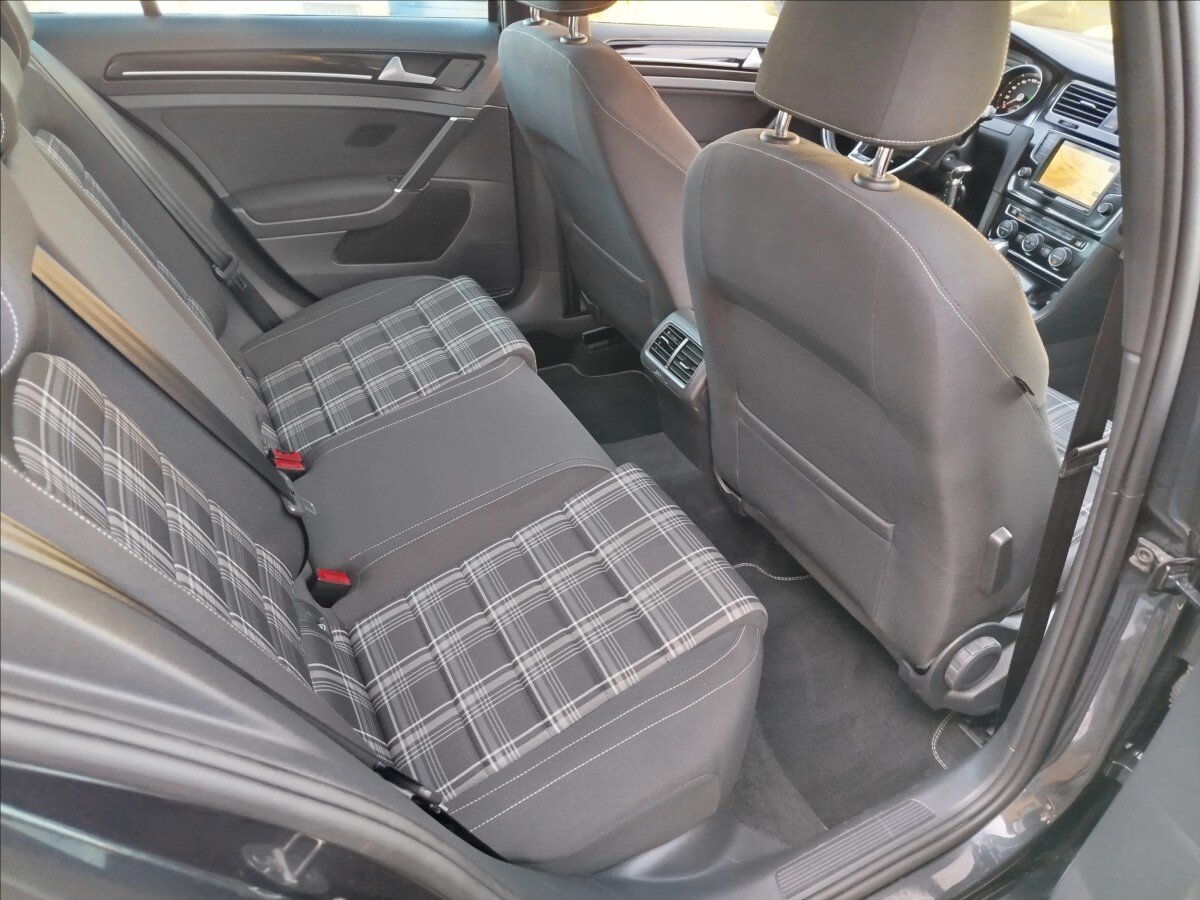 Volkswagen Golf Kombi 2,0 l 135 kw