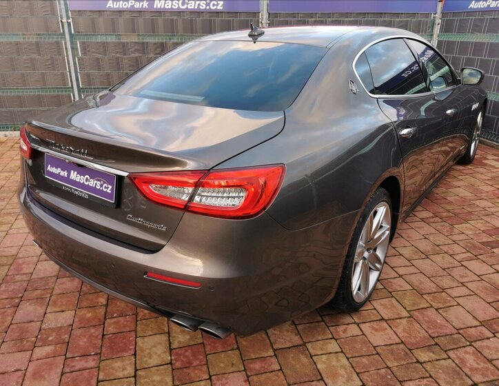 Maserati Quattroporte Sedan 3,0 l 202 kw