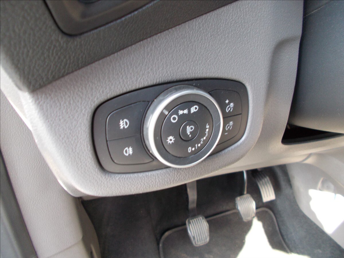 Ford Tourneo Connect MPV 1,5 l 88 kw