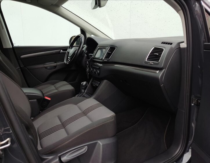 Volkswagen Sharan MPV 2,0 l 110 kw