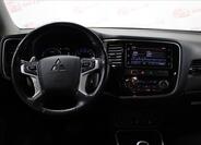 Mitsubishi Outlander 24