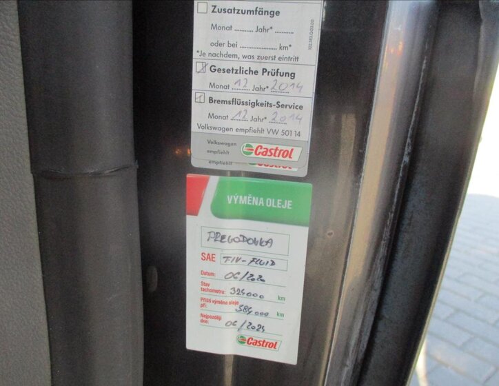 Volkswagen Multivan 25