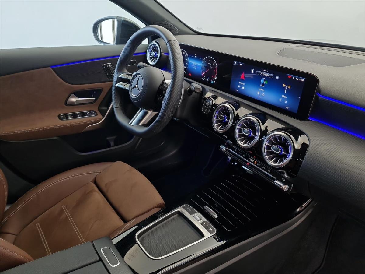 Mercedes-Benz Třídy A Hatchback 2,0 l 110 kw