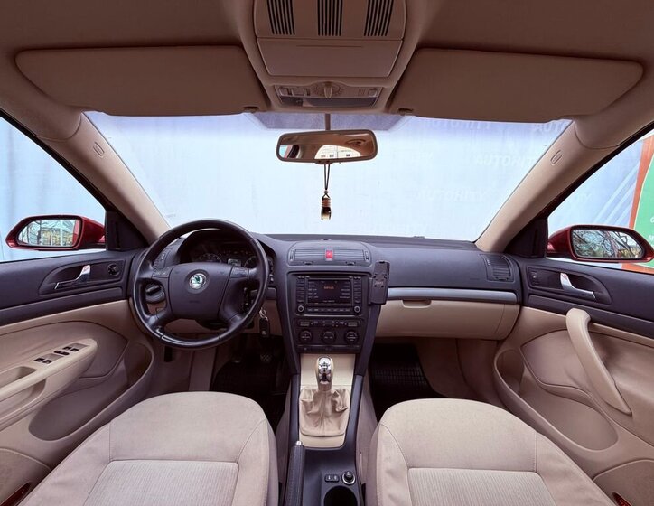 Škoda Octavia Liftback 2,0 l 103 kw