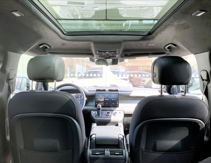 Land Rover Defender SUV 3,0 l 221 kw