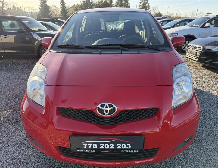 Toyota Yaris 10