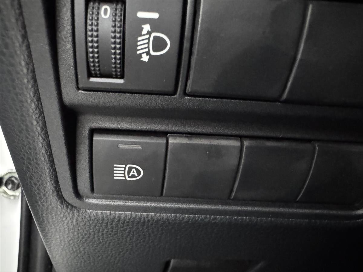 Toyota Yaris Hatchback 1,5 l 92 kw