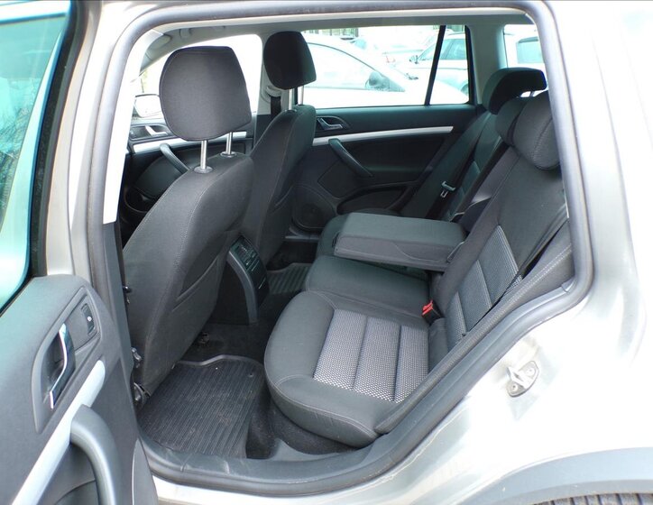 Škoda Octavia Kombi 2,0 l 103 kw