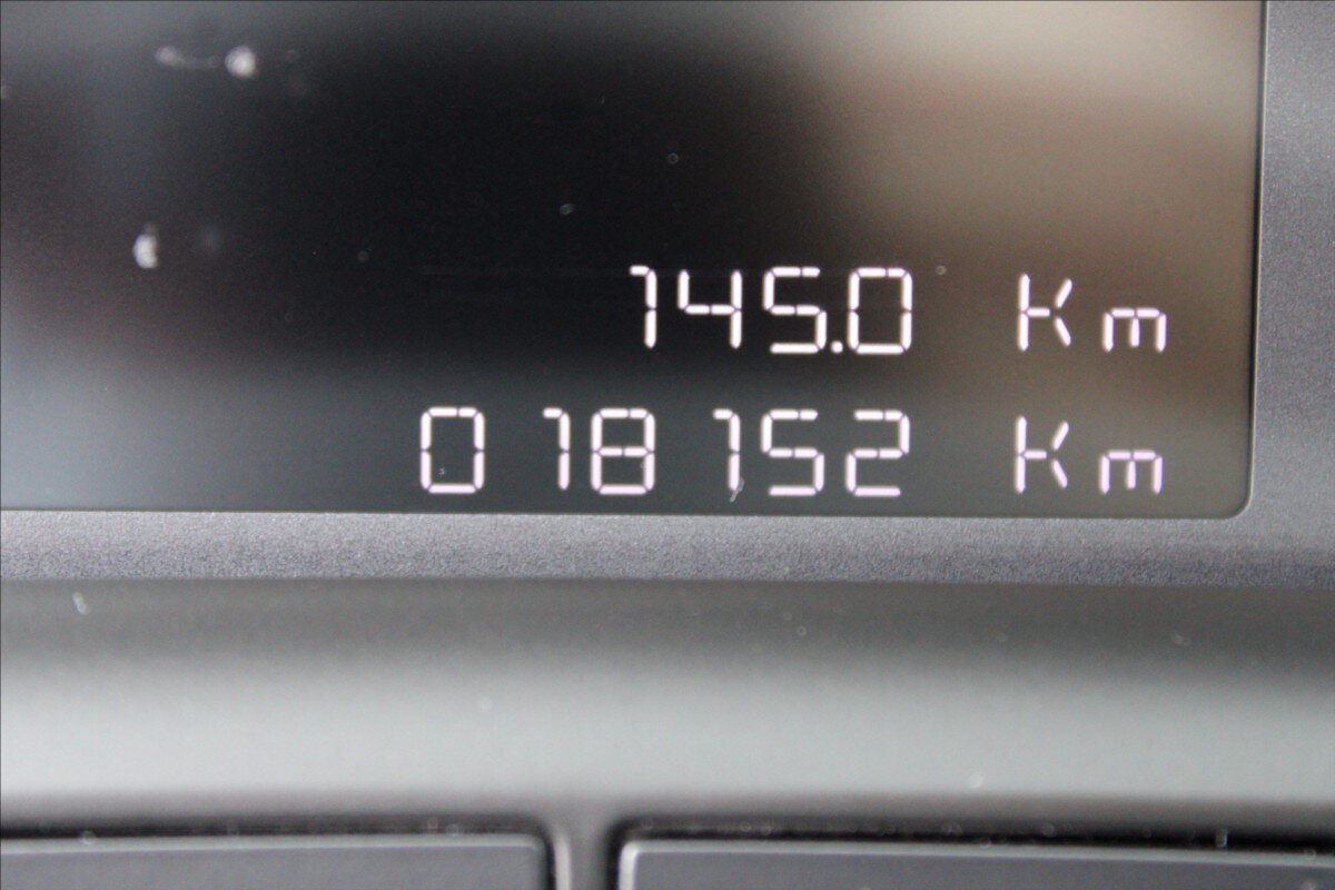 Opel Crossland SUV / Terénní 1,2 l 96 kw