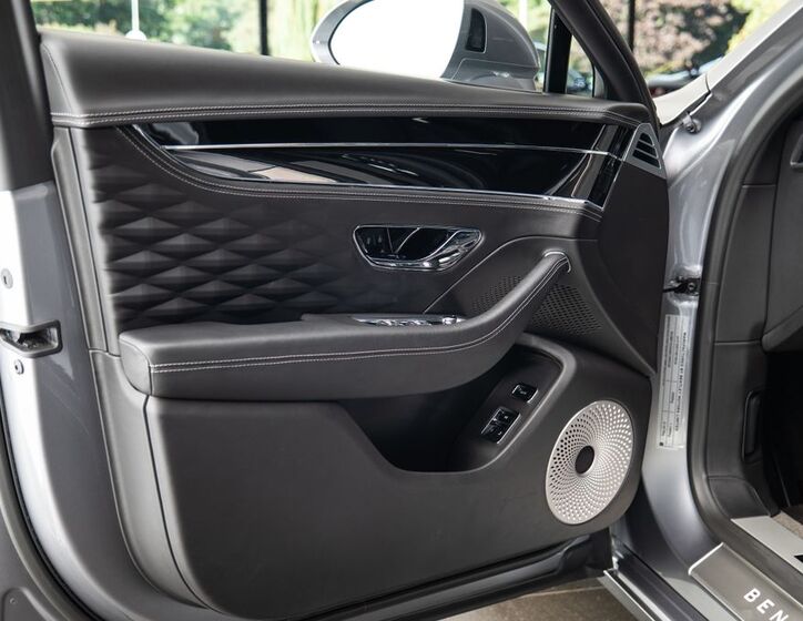 Bentley Flying Spur 7