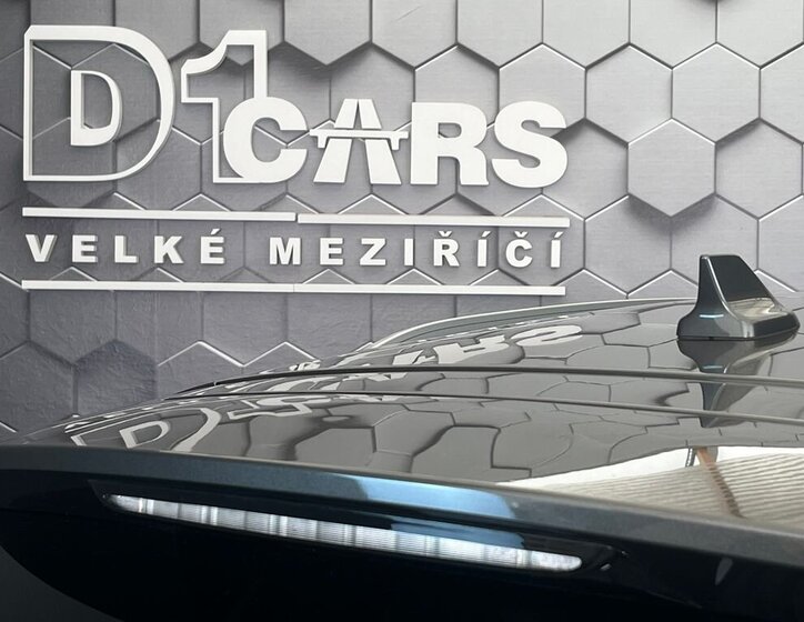 Ford Kuga SUV / Terénní 2,5 l 140 kw