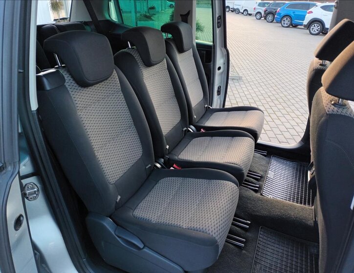 Volkswagen Sharan MPV 2,0 l 103 kw