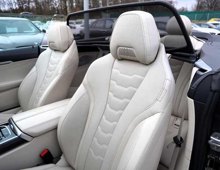 BMW Řada 8 Kabriolet 4,4 l 390 kw