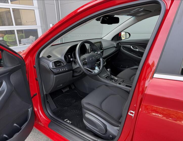 Hyundai i30 8