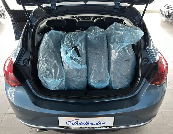 Opel Astra Hatchback 1,6 l 125 kw