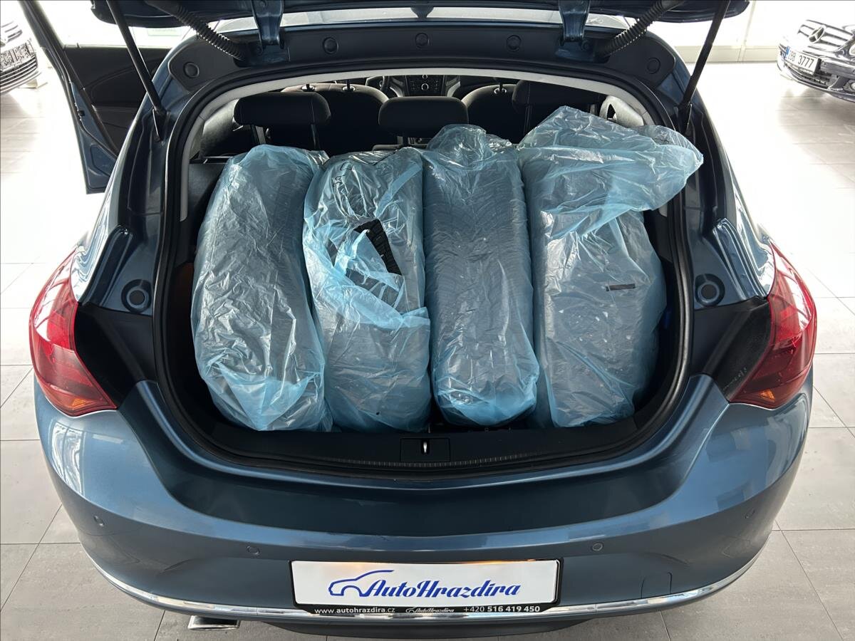 Opel Astra Hatchback 1,6 l 125 kw