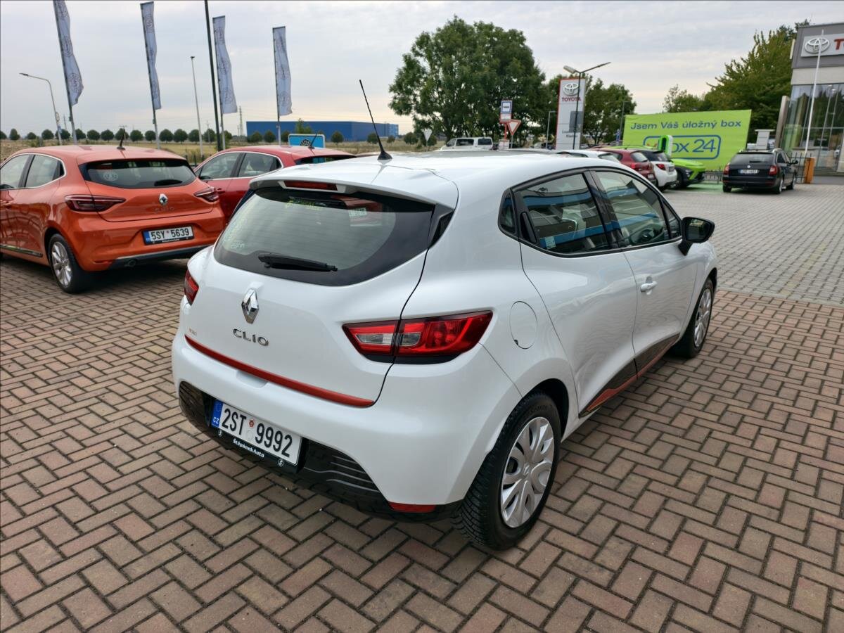 Renault Clio Hatchback 1,1 l 54 kw