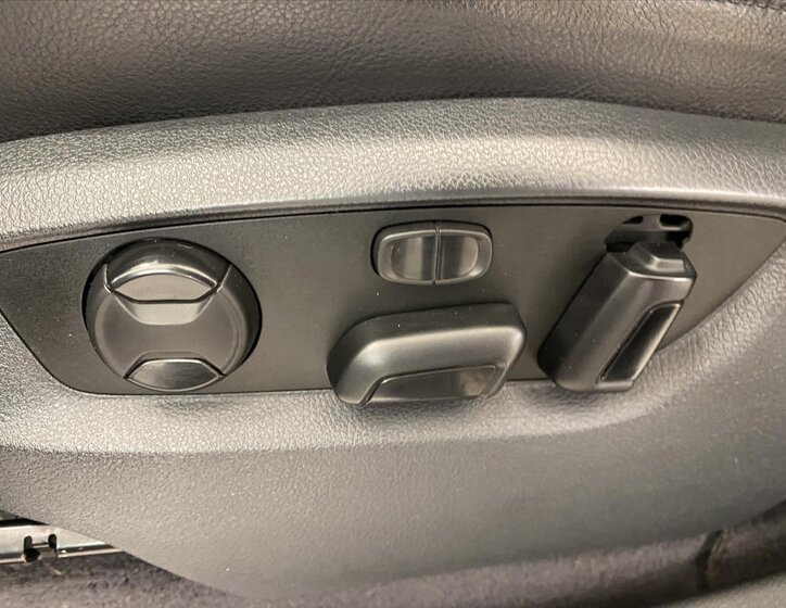 Volkswagen Touareg 14