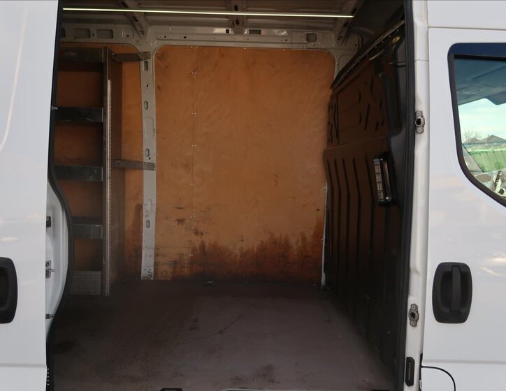 Iveco Daily Ostatní 3,0 l 132 kw