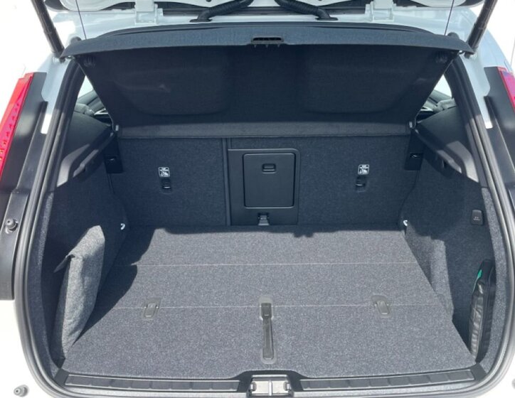 Volvo XC40 SUV 2,0 l 120 kw