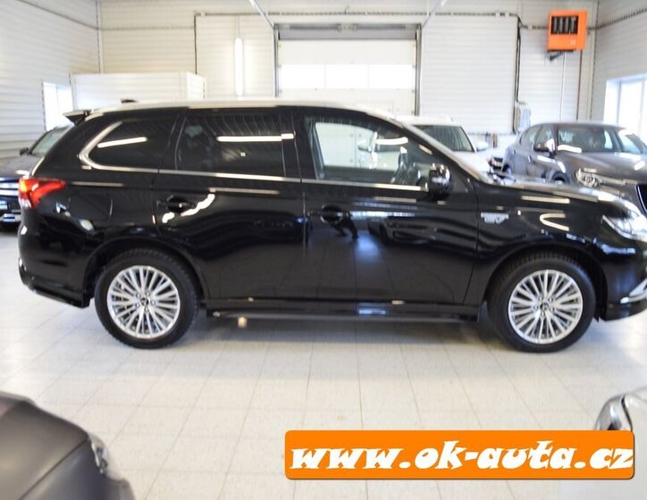 Mitsubishi Outlander SUV 0,0 0