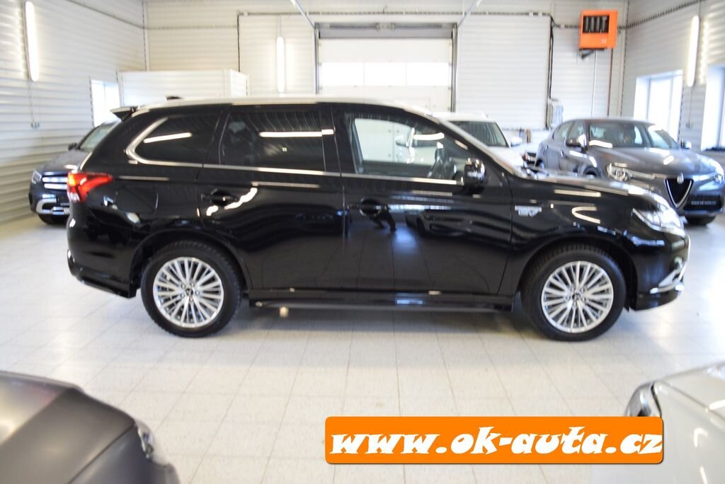 Mitsubishi Outlander SUV 0,0 0