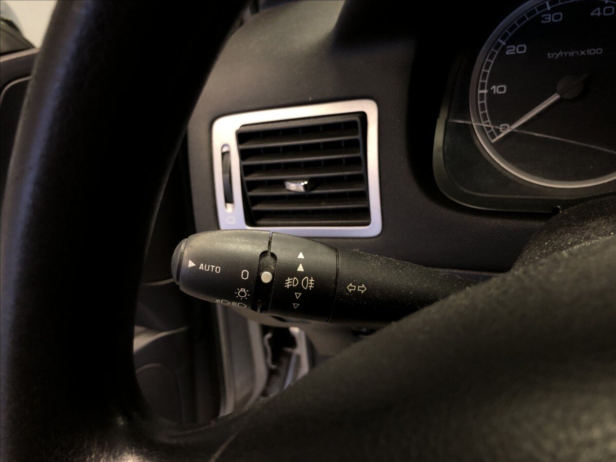 Peugeot 307 Hatchback 1,6 l 80 kw