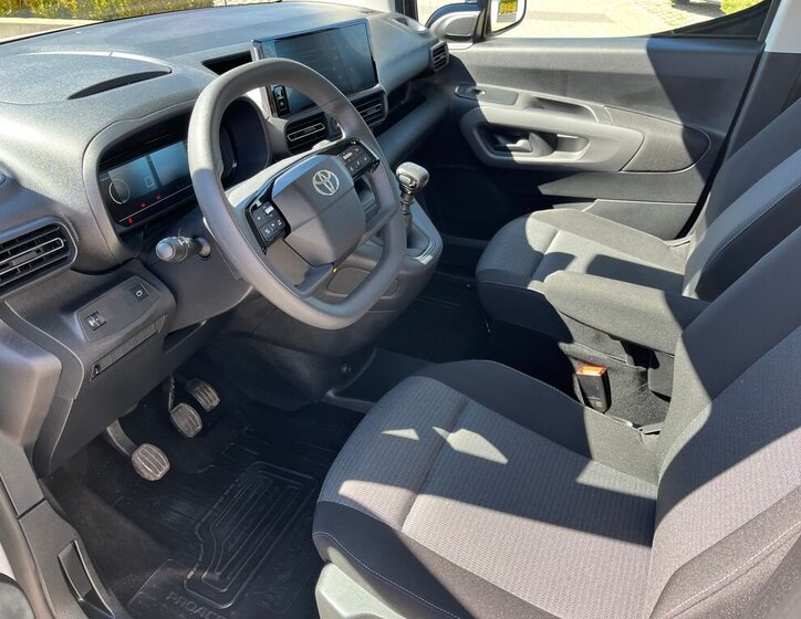 Toyota ProAce City Verso MPV 1,5 l 75 kw