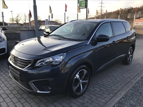 Peugeot 5008 Kombi 2,0 l 110 kw