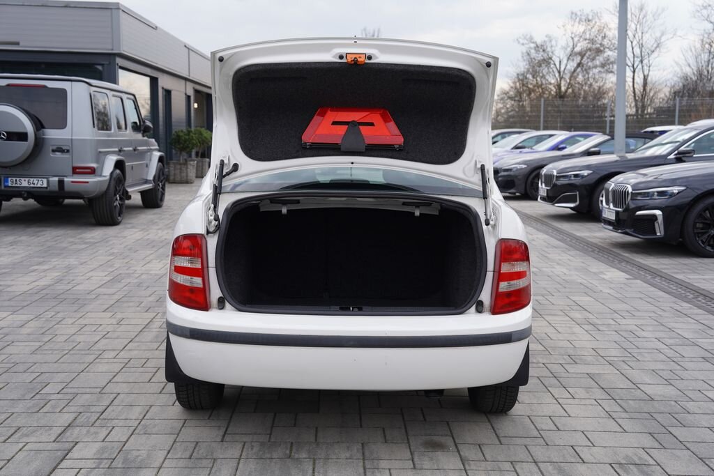 Škoda Fabia Sedan / Limuzína 1,2 l 47 kw