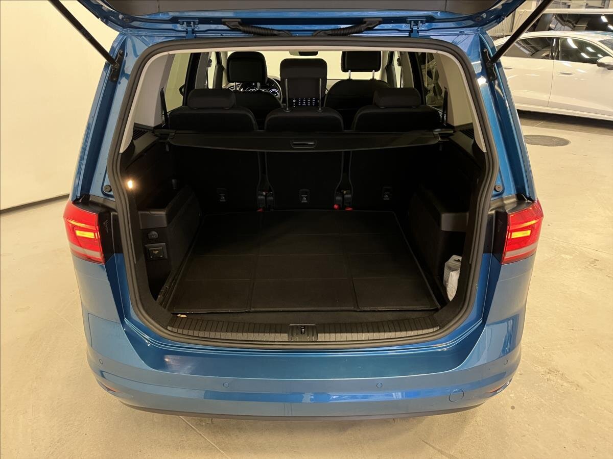 Volkswagen Touran MPV 1,5 l 110 kw