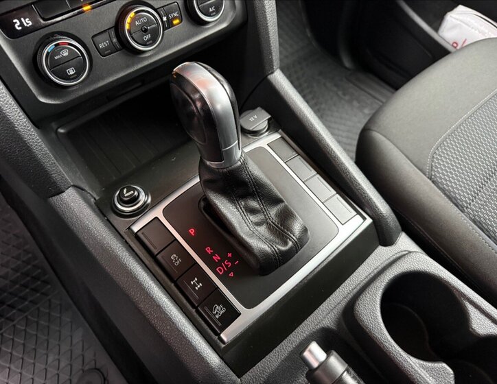 Volkswagen Amarok 19