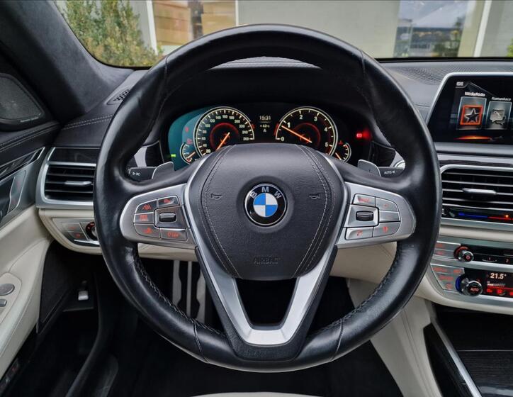 BMW Řada 7 22