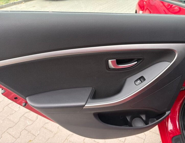 Hyundai i30 Hatchback 1,4 l 73 kw