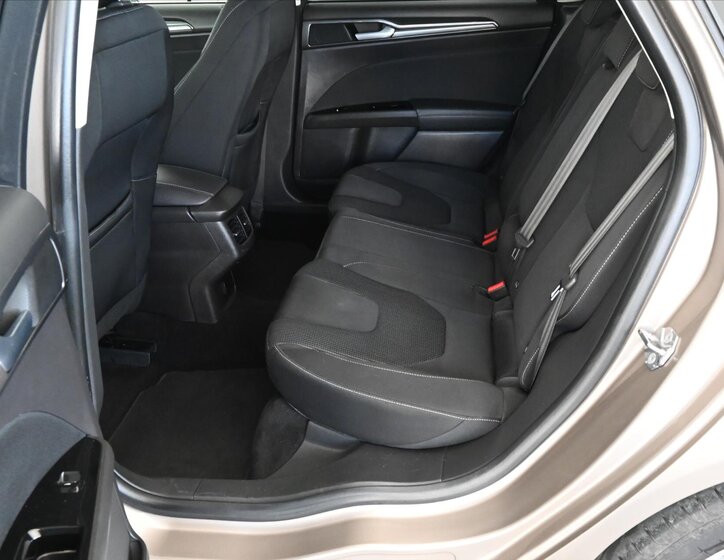 Ford Mondeo Kombi 2,0 l 110 kw