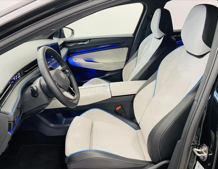 Volkswagen ID.7 5