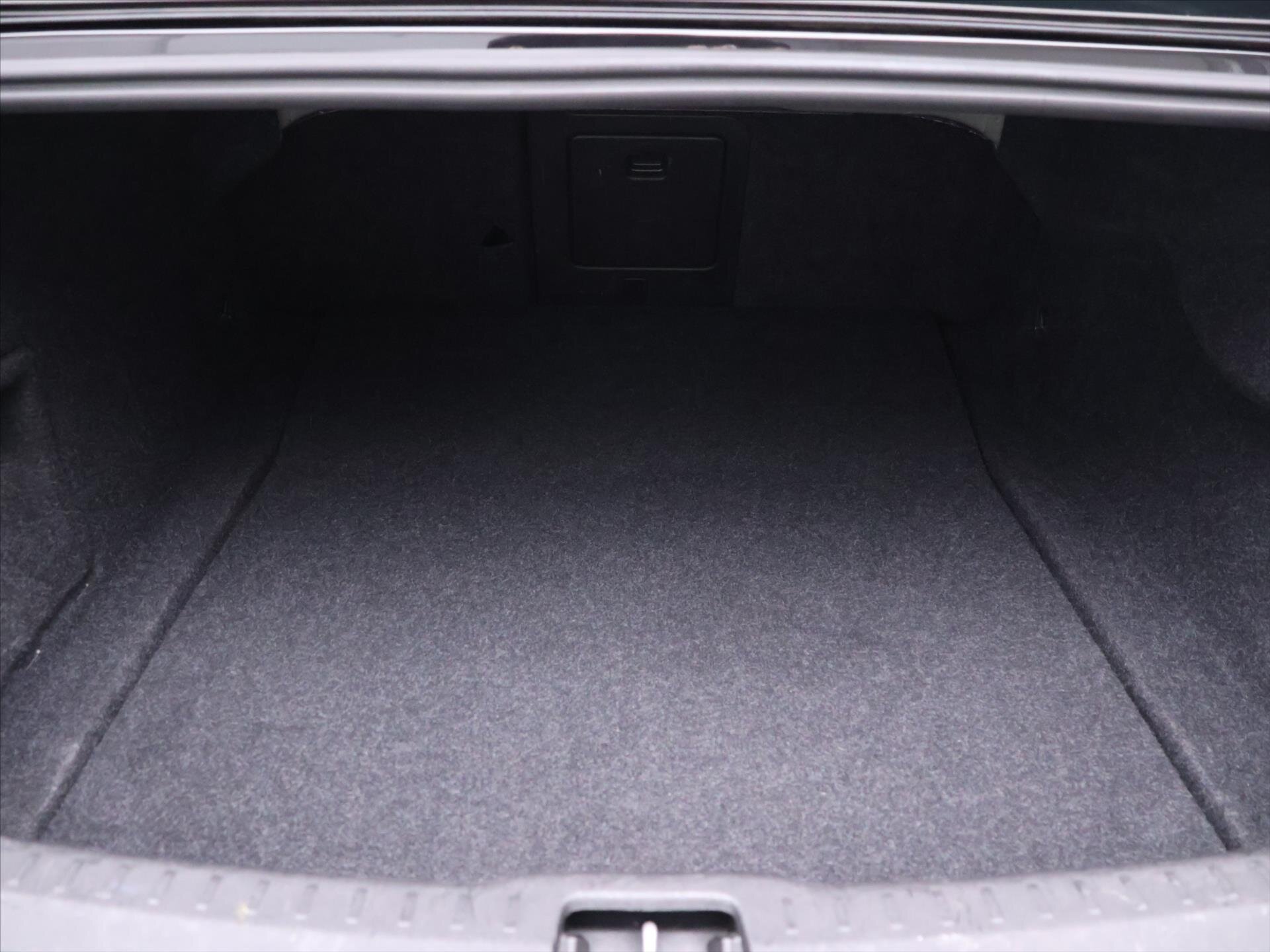 Volvo S90 Sedan 2,0 l 187 kw