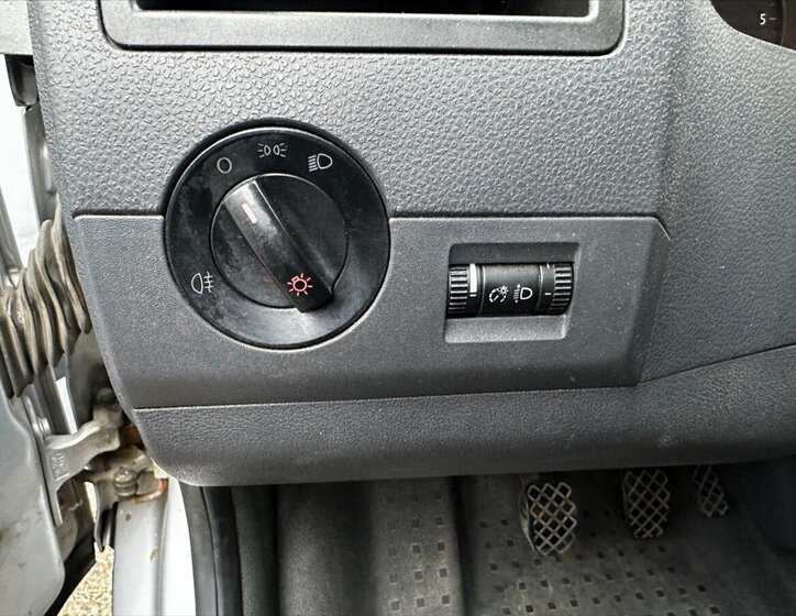 Volkswagen Caravelle 21