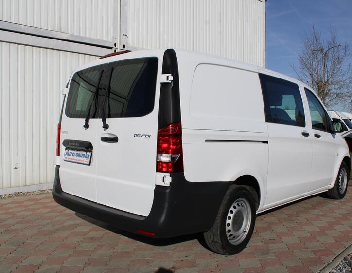 Mercedes-Benz Vito 4